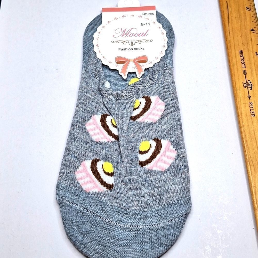 WOMEN'S white ankle cupcake socksnovelty accessory